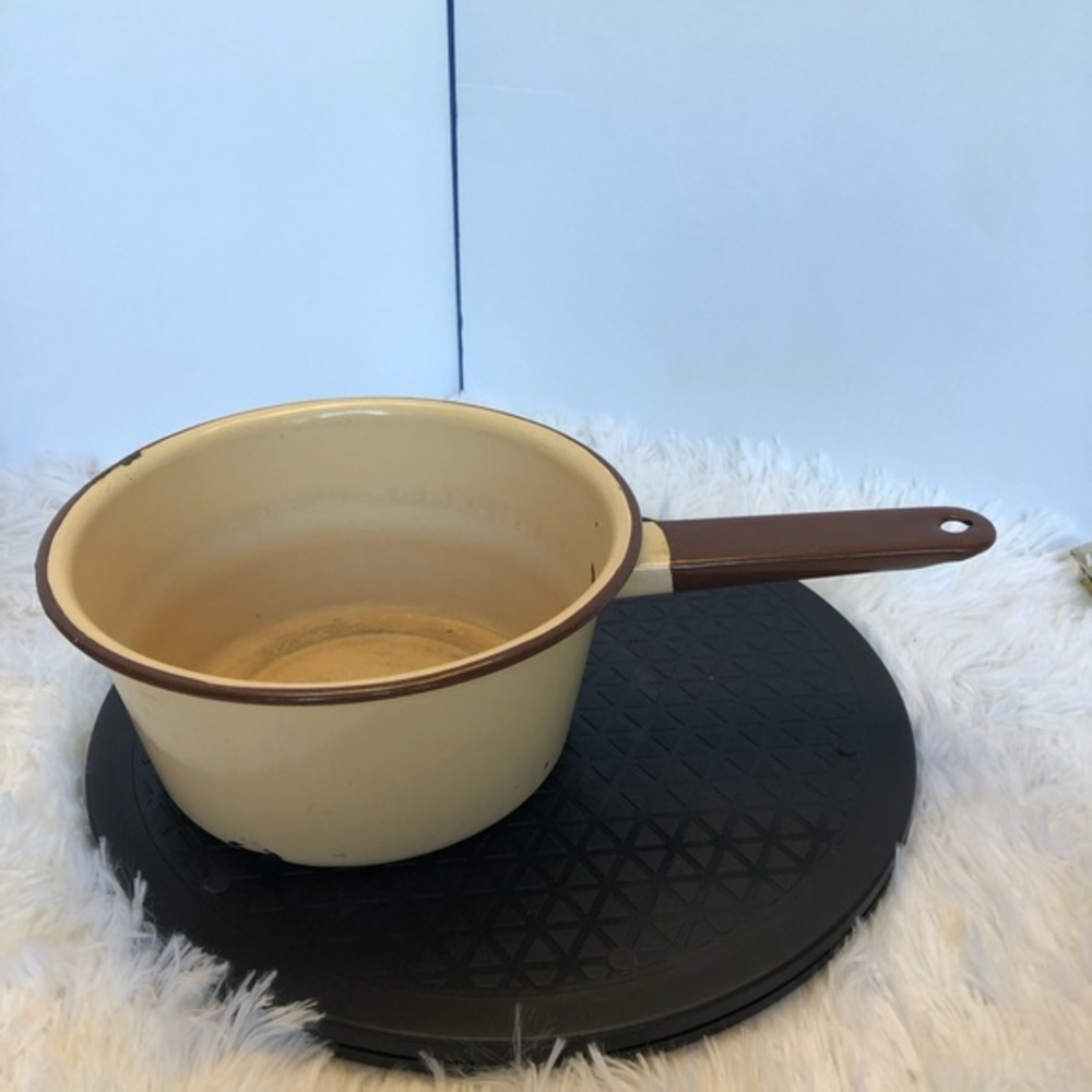 Vintage Enamelware Pot Pan Large